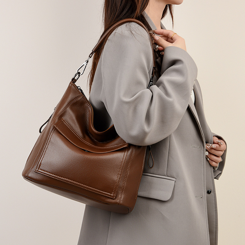 2025 New Designer Bag Women's Large Capacity Tote Bag Work Commute Single Shoulder Crossbody Handbag