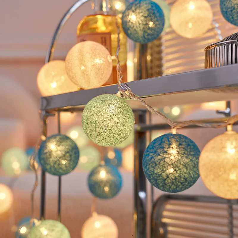 10/20 LEDS Cotton Ball Garlands Fairy Lights String Battery Power Christmas Outdoor Navidad Garden Bedroom Wedding Decoration W251107