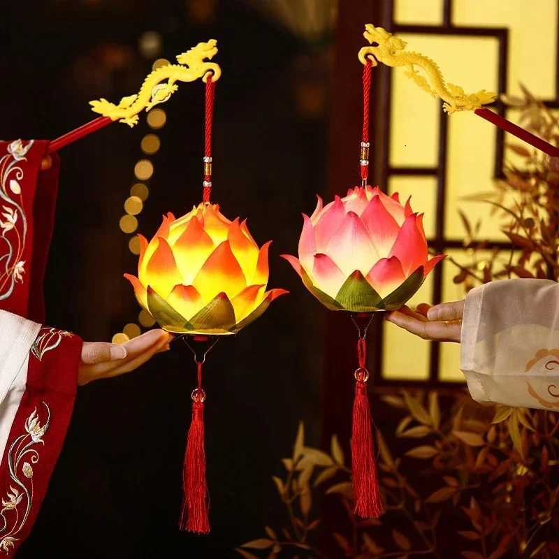 2024 New Mid-Autumn Festival Lotus Lantern Hand Held Glowing Light Lotus Lantern Chinese Festive Atmosphere Decoration Prop W251107