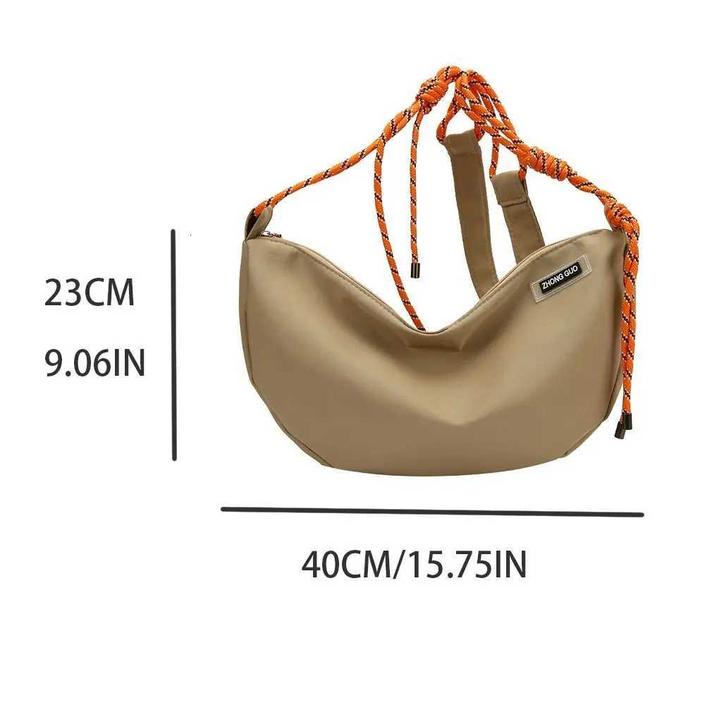 Half-moon Shape Nylon Crossbody Bag Zipper Waterproof Dumpling Shoulder Bag Solid Color Large Capacity Sports Message BagW251107
