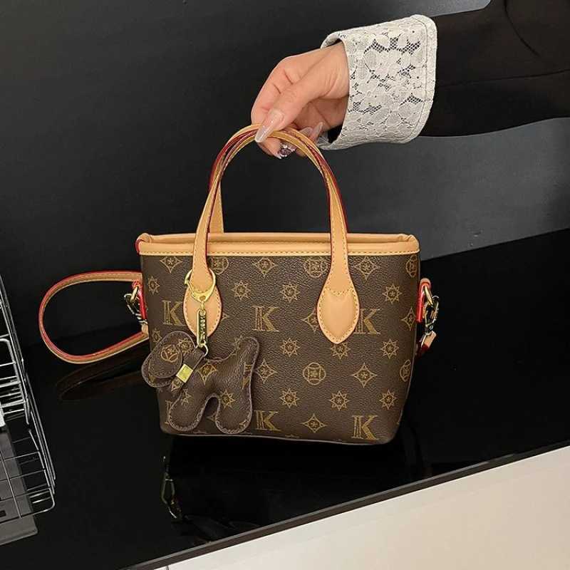 Elegant Classic Designer Paris Fashion Tote Bag Women Luxury High-End Unique Leather Vintage Solid ColorW251106