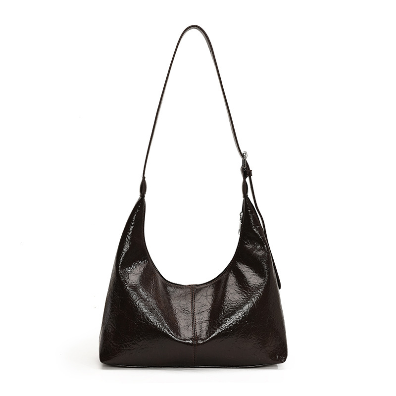 2025S Designer Women S Bag Large Capacity Oilskin For Women In Winter New Fashionable One Shoulder Dumpling Bag Textured Casual Tote Bag