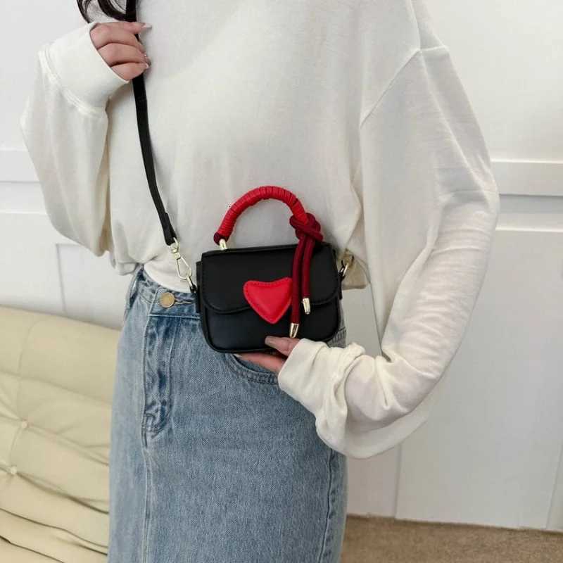 Elegant Ladies Handbag Leather Messenger Bag Shoulder Bag Crossbody Bag From Luxury Brand Classic DesignerW251106