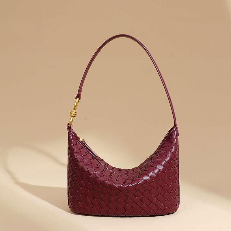Niche handmade woven fashionable single shoulder crossbody women's simple hand-held lunch box trendy armpit bag, 2025 new casual fashion trend cl