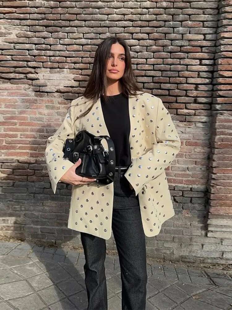 Retro Deep V-Neck Studded Suit Jacket Women Casual Loose Rivets Pockets Open Jackets Female 2025 Spring Chic Street Outwear