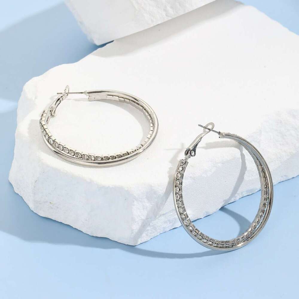 Minimally designed double-layer geometric circle studded earrings, hip-hop hot trend full dia earrings