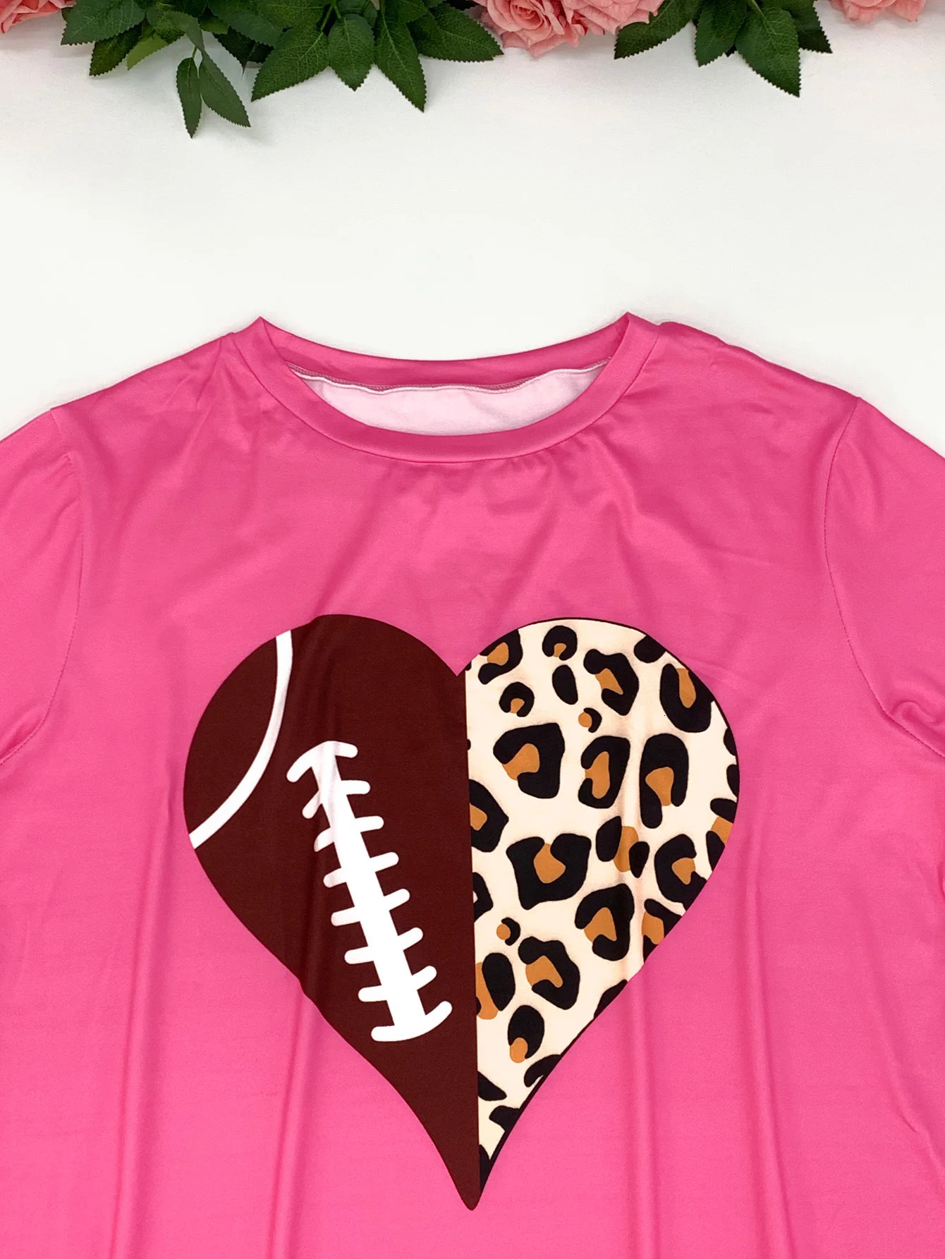 Plus size womens round neck floral Tshirt with love and leopard print elegant casual knitted fabric 250407