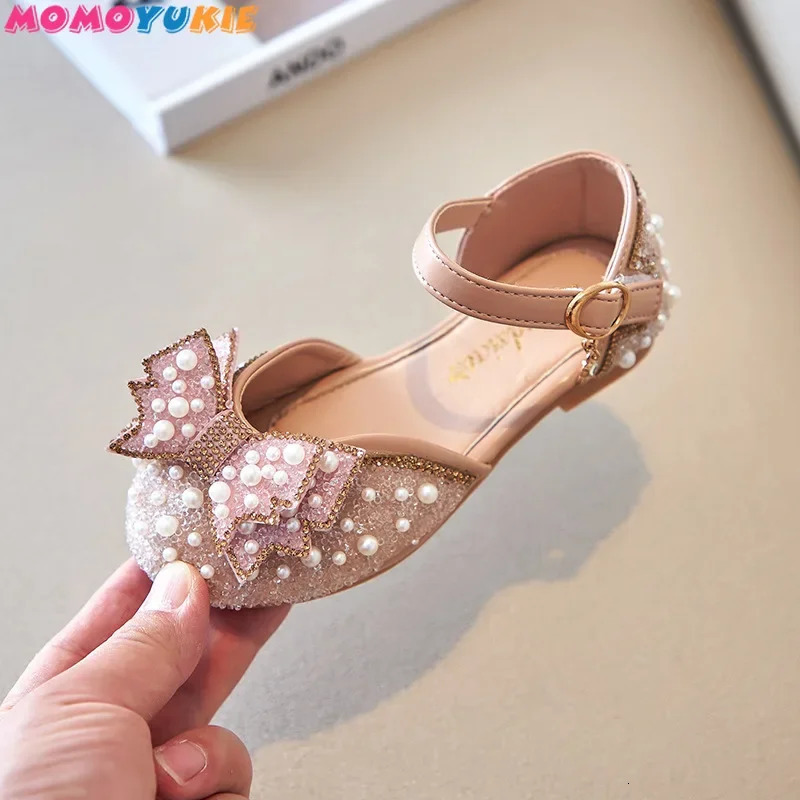 Girls Sandals Summer Korean Edition Fashion Cute Bow Pearl Glitter Childrens Princess Shoes Dance Shoes Trend 250402