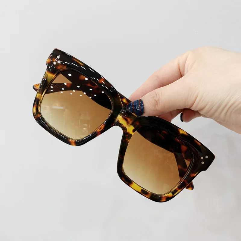 Oversized Square Sunglasses Woman Retro Black Driving Shades Eyewear Female Vintage Brand Designer Mirror Sun Glasses OculosC250411