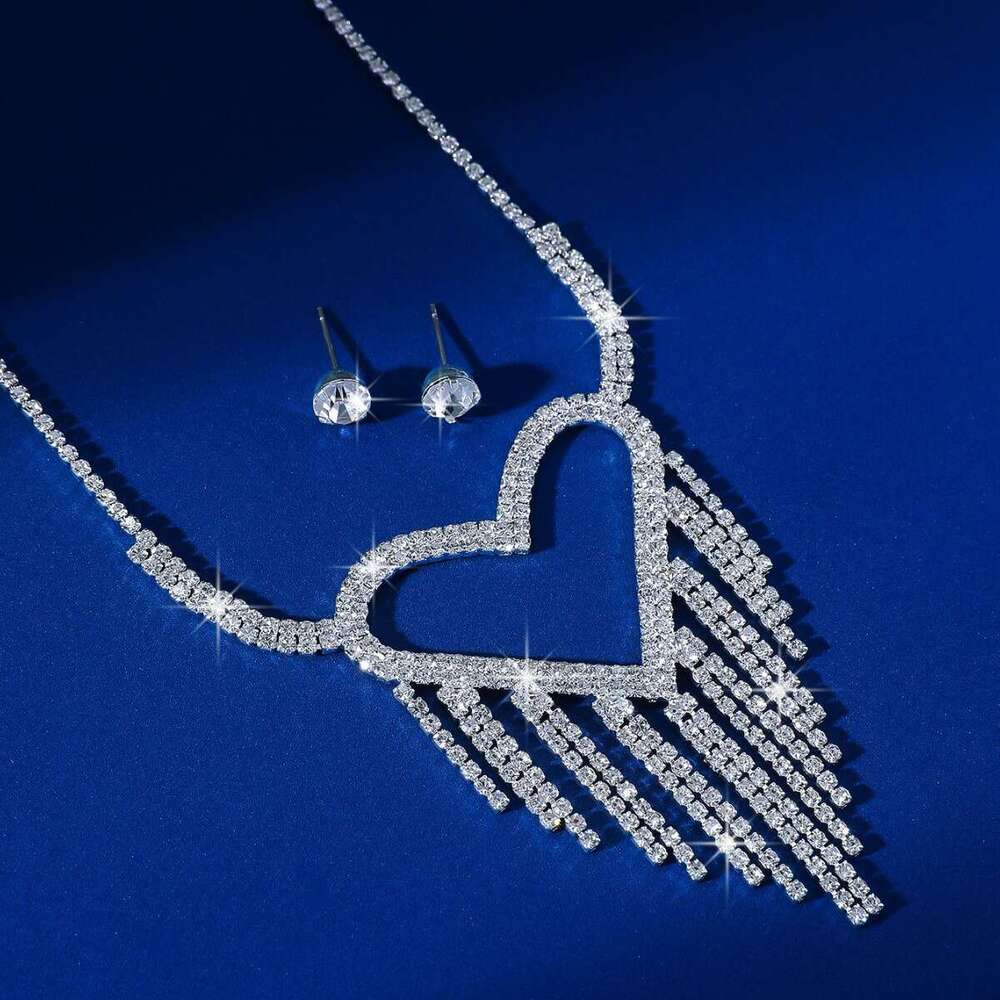 Light and high-end feeg, bridal heart-shaped rhie necklace, hot niche tassel paired with formal dress jewelry set