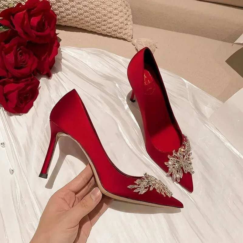 2024 Spring Summer Autumn New Wedding Red Slim Korean Version Pointed Toe Bride Shoes High Heels