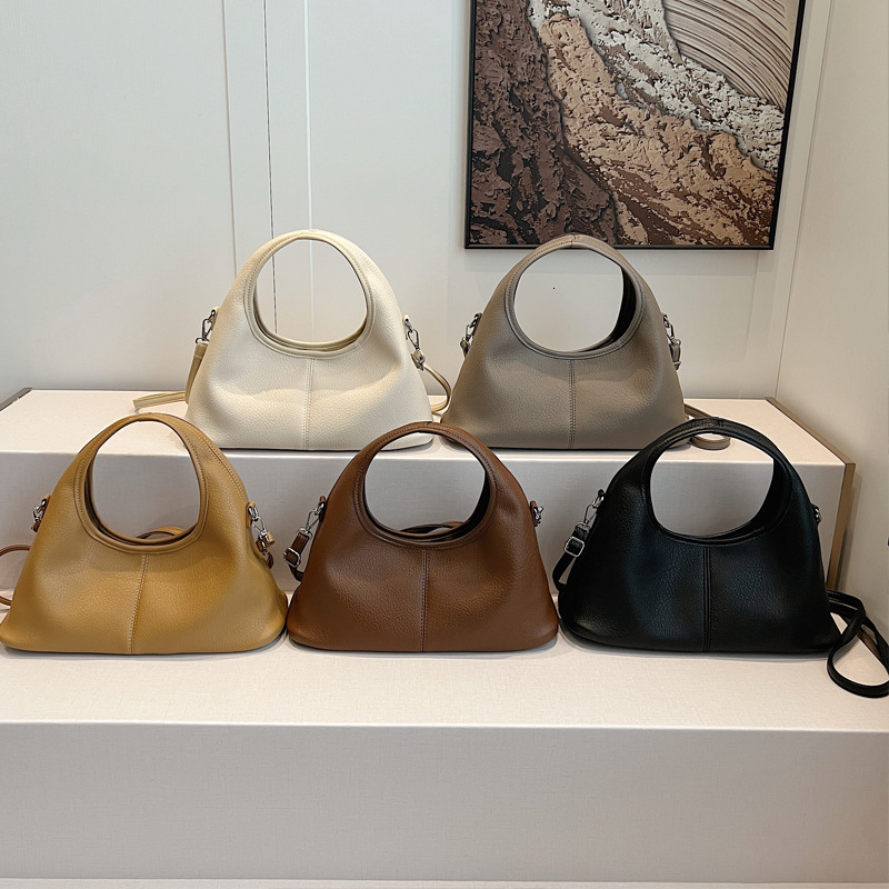 2025S Designer Women S Bag Artistic Texture Large Capacity Underarm Tote New Korean Handbag Niche Design Crossbody Bag