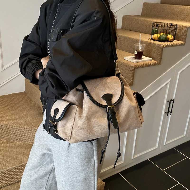 LEFTSIDE Women Small Green PU Leather Shoulder Bag 2025 Winter Crossbody Bag Luxury Designer Trend New Handbags and Purses L251106