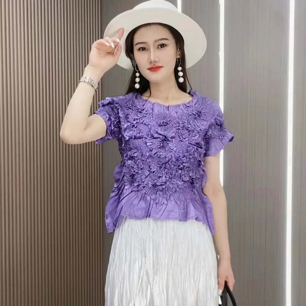 Miyake n Handmade Flower Folding Womens Top Temperature Communicating Ultra Thin Solid Color Short Sleeve Tshirt 250407