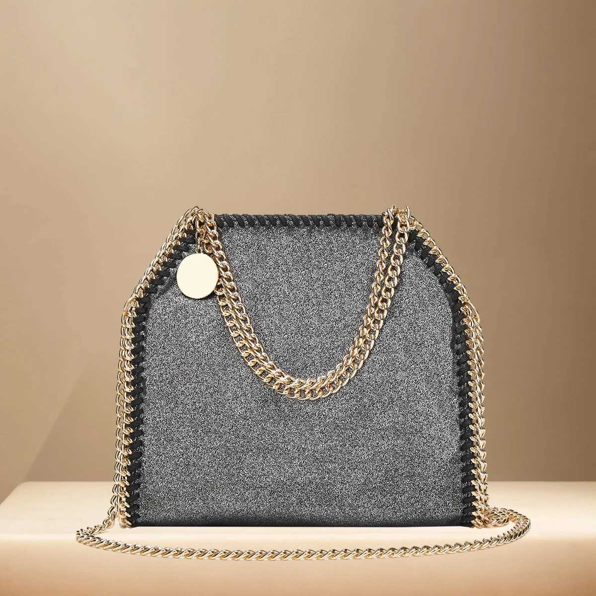 2025 New Chain Bag Versatile Fashion Handbag Metal Decoration Luxury Design Single Shoulder Cross Shoulder Square BagsC250407