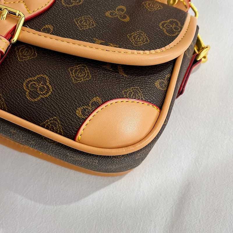 Premium Designer Womens Crossbody Bag Leather Shoulder Handbag Elegant Tote Purse Classic Ladies ChicW251106