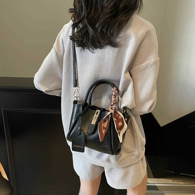 2025 Trend Womens Vegan Leather Handbag with Detachable Scarf Niche Retro Shoulder Bag with Adjustable Strap ElegantW251107