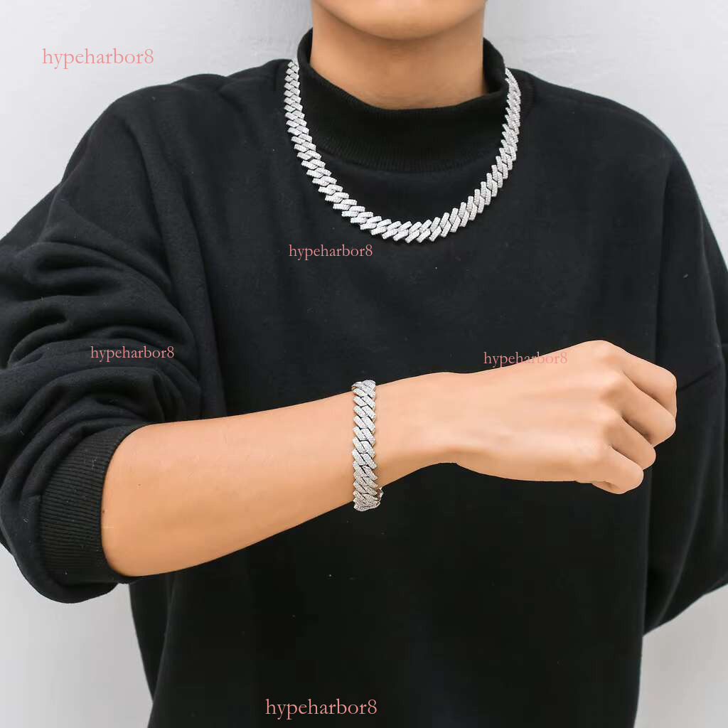 Perfect quality stainless steel Cuban chain necklace with thick design for men