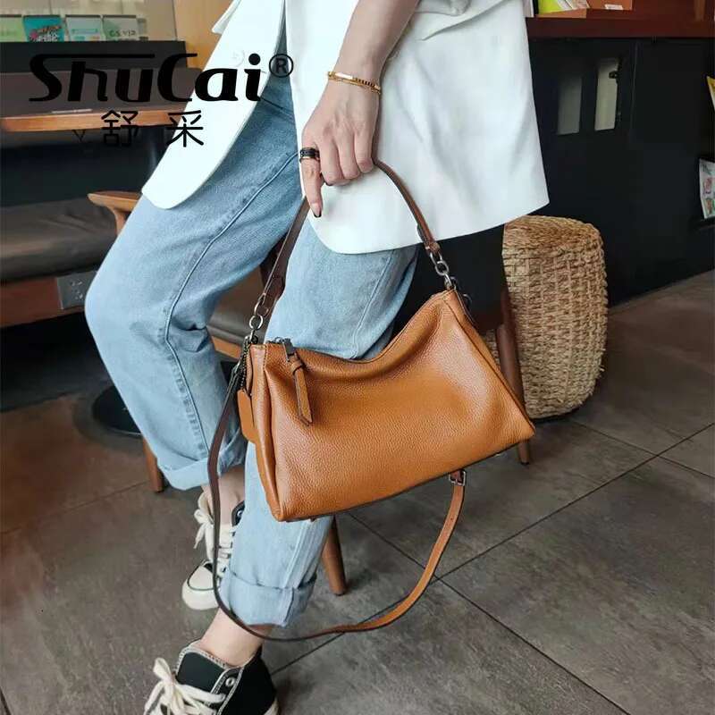 New Underarm Female Soft Leather Hand Carry Single Shoulder Crossbody Bag Large Capacity Simple Fashion Bags