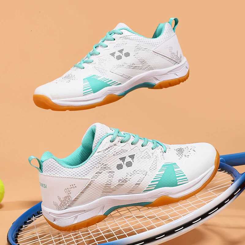 Men Badminton Shoes Wear Resistant Training Sneakers Professional Table Tennis Shoes Cpetition Casual Outdoor Volleyball Shoes Y251107