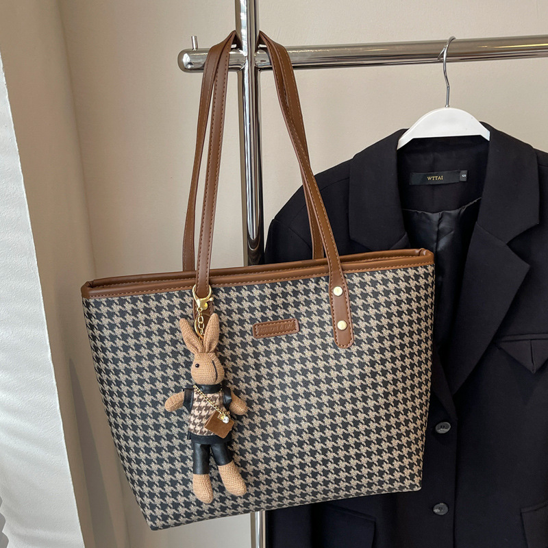 2025S Designer Women S Bag Small And Versatile Underarm Women S Autumn New Fashion Thousand Bird Grid Big Bag Internet Famous Same Casual Single Shoul