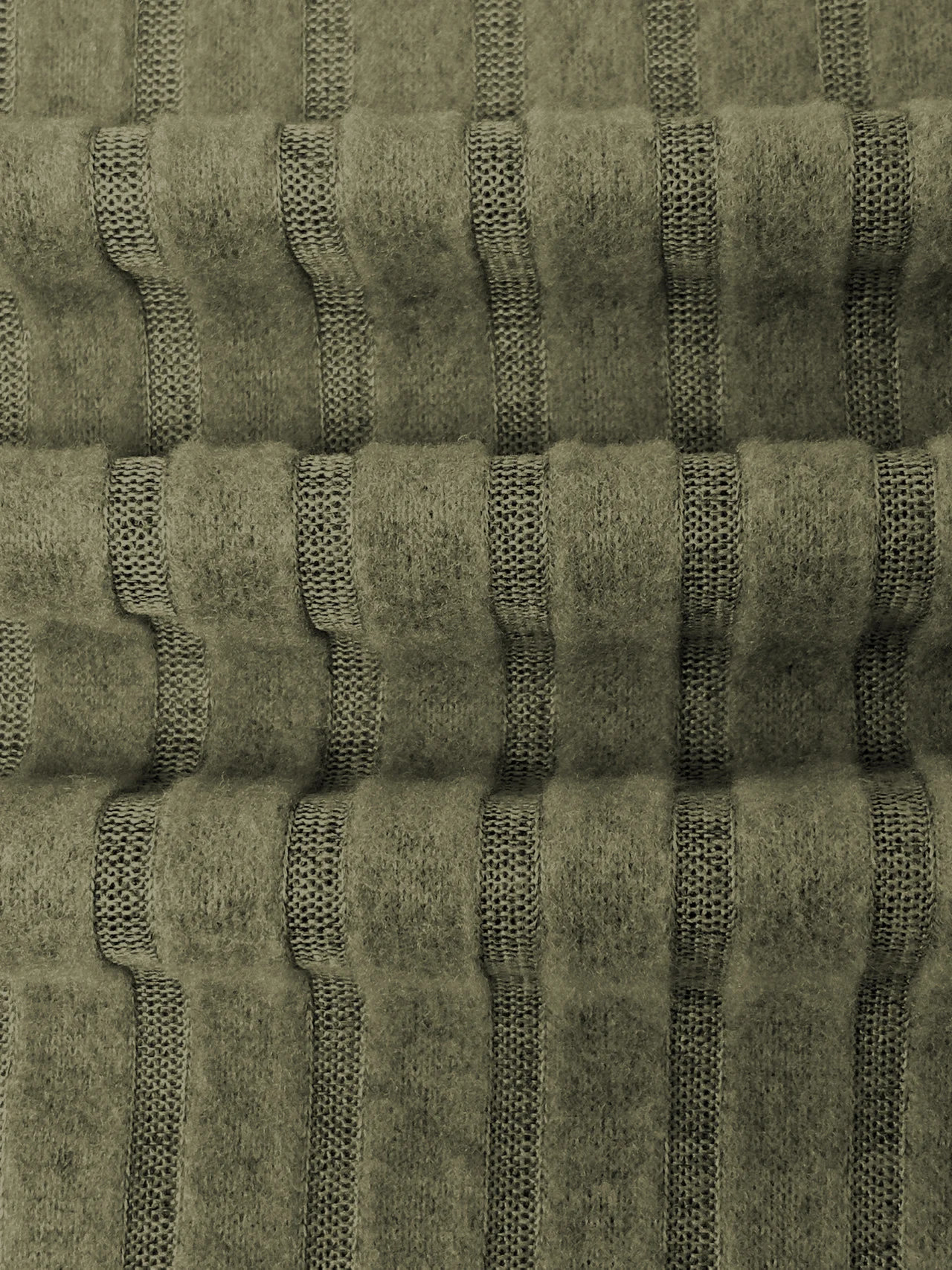 Cross border plus size womens Vneck striped top from Europe and the United States 250407