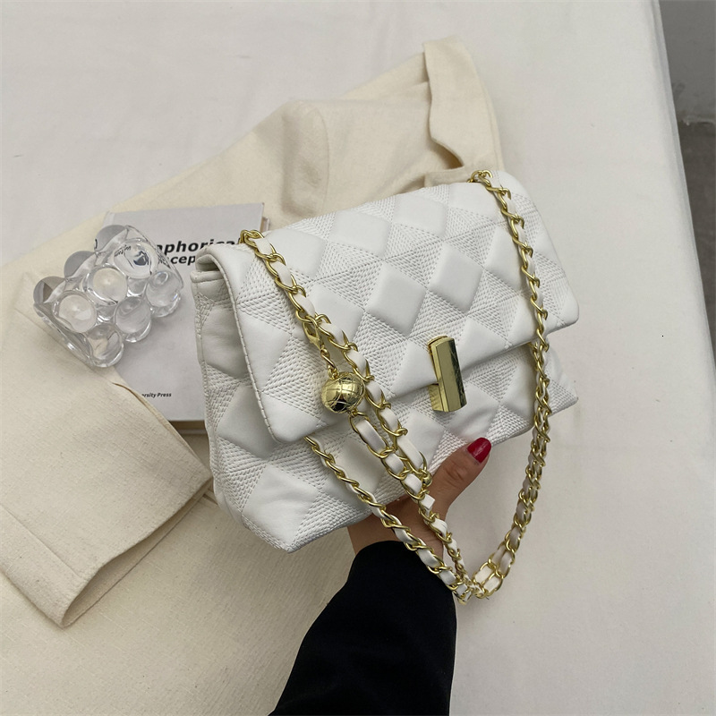 2025S Designer Women s Bag Diamond Checkered Chain Women s Fashion New Western Small Square Bag High End Handbag Fashion Single Shoulder Crossbody Bag