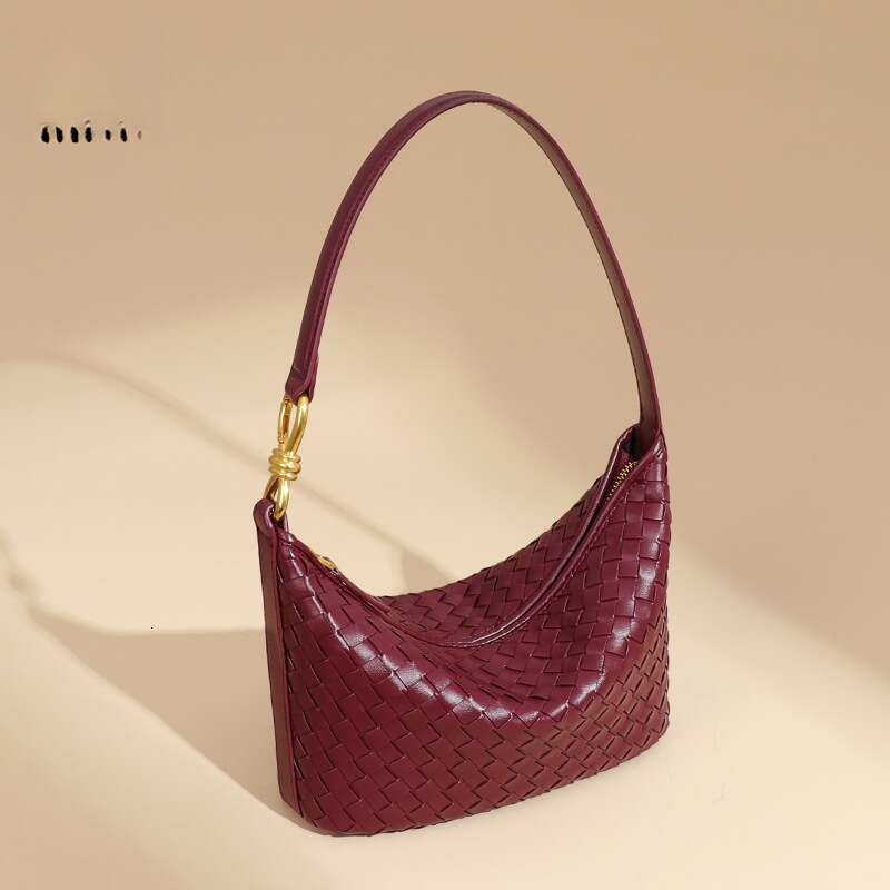 Niche handmade woven fashionable single shoulder crossbody women's simple hand-held lunch box trendy armpit bag, 2025 new casual fashion trend cl