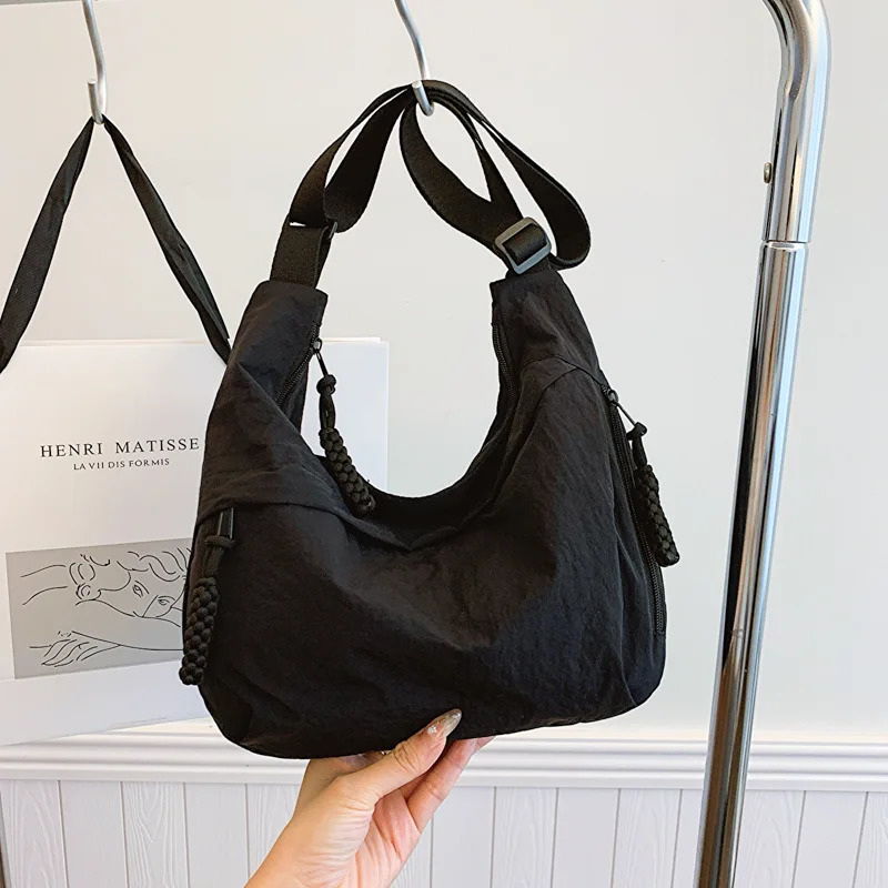 Fashionable and minimalist Korean version dumpling bag this year high-quality shoulder bag large capacity tote cr 250401