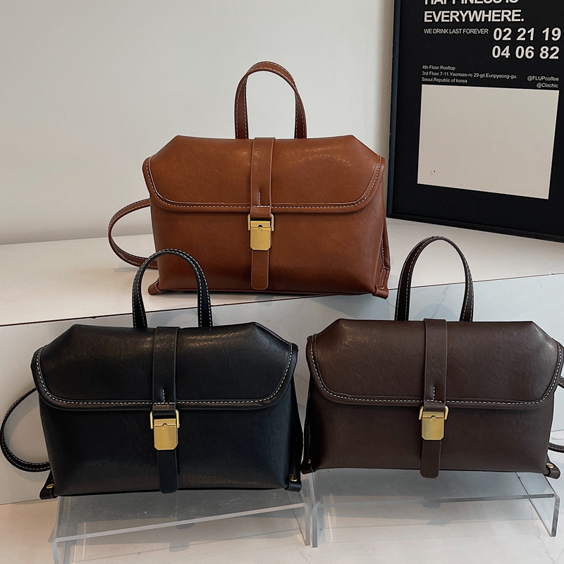 2025S Designer Women S Bag Postman Handbag New Trendy Fashion Simple Backpack Multi Purpose Western Style Crossbody Bag