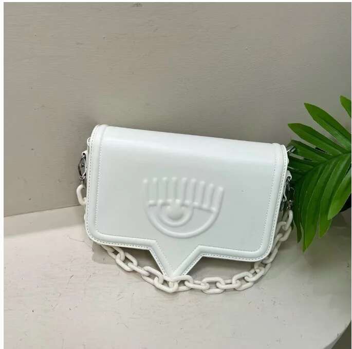 Brand Designer Women 2024 Hit Emed Eyes Chain Wide Strap Shoulder Fashion Trend Cute Exquisite Crossbody Bag