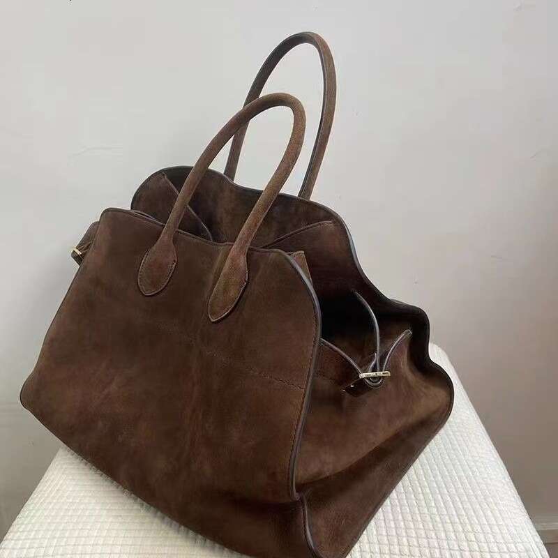 Designer Tote women's high-end sense niche design large capacity retro commuting handbag 2025 new casual fashion trend