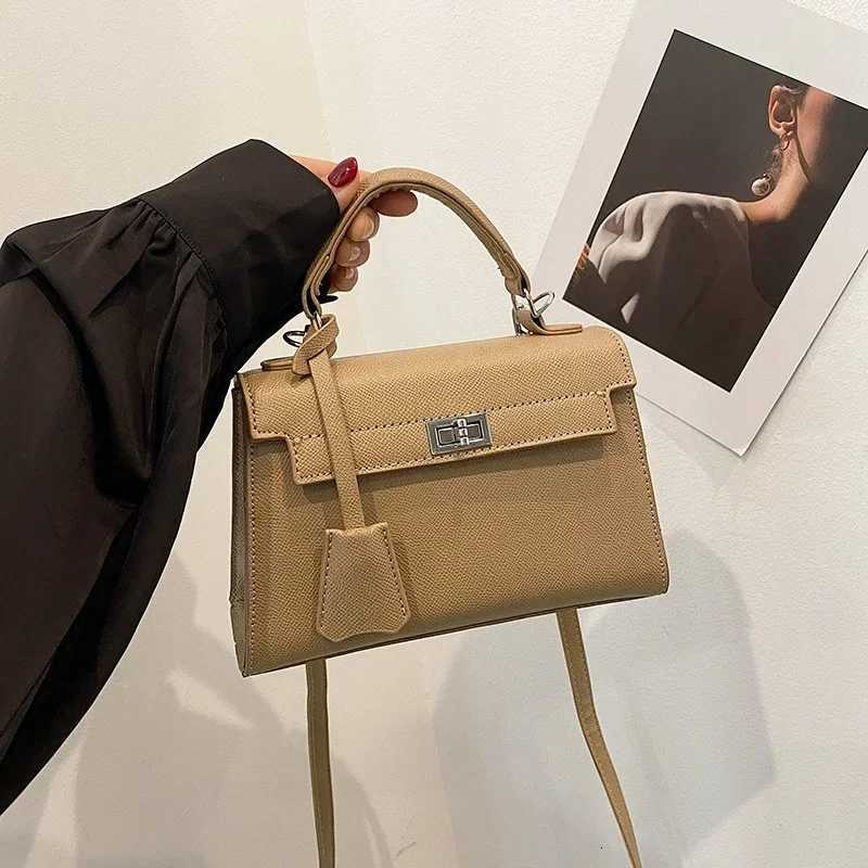 2025 Vintage Inspired Simple Crossbody Bag For Women With Trendy Letter And Elegant Leather FashionableW251107