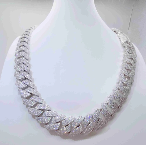 Elegant Silicone-Wrapped Sterling Silver Cuban Chain Necklace with 19mm Iced CZ Detail for Stylish Gents