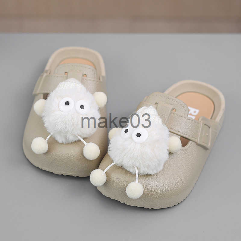 Girl Cute Big Eyes Baotou Boken Half Slippers 2025 Summer New Soft Bottom Anti slip Boys Beach Shoes Trendy J250403