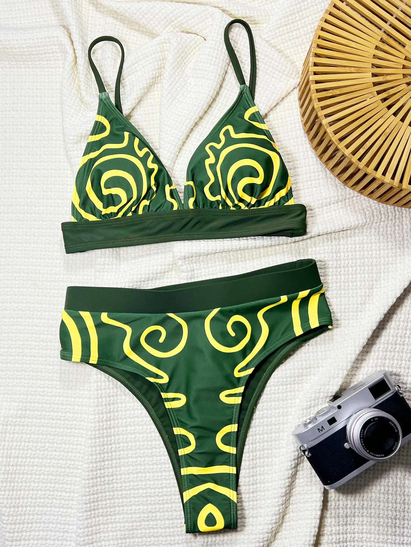 Dongdumaoyi Sexy Green Floral Print Women Swimsuit Halter Push Up Bra High Waist Bikinis Sets Summer Bathing Suit Holiday Swimwear