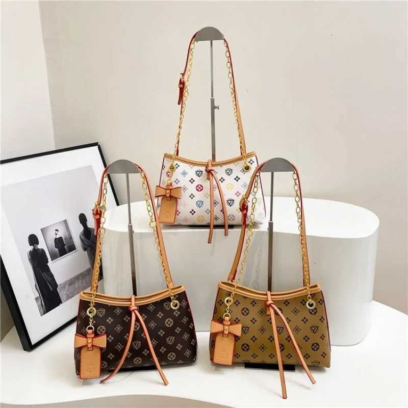 Luxury High-End Minimalist Unique Leather Crossbody Handbag Women Casual Vintage Fashionable Large CapacityW251106