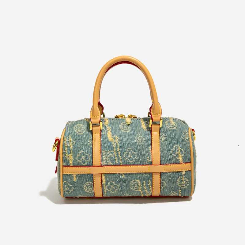 Elegant Leather Shopper Bag For Women Solid Color Large Capacity Fashionable Tote Commuter Bag ParisW251106