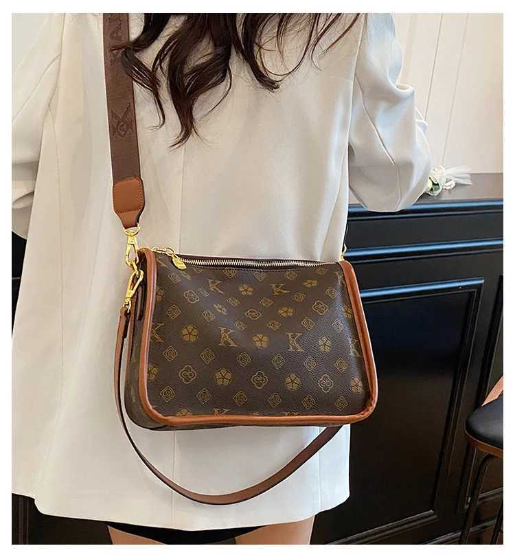 2025 New Vintage Underarm Bag for Women - Large Capacity Pillow Bag Reversible Crossbody/Shoulder Bag Classic Monogram PrintW251106