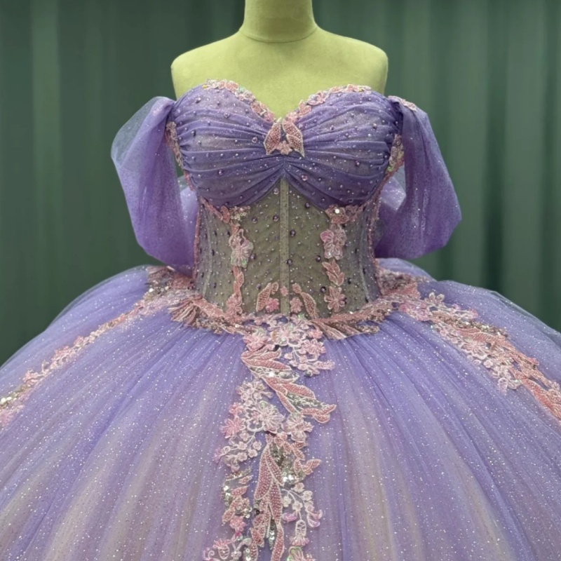 Lavender Shiny Princess Quinceanera Dresses Off Shoulder Applique Beading Crystal Tiered Tull Sweet 16 Dress Ball Gown Vestidos 15 De Anos