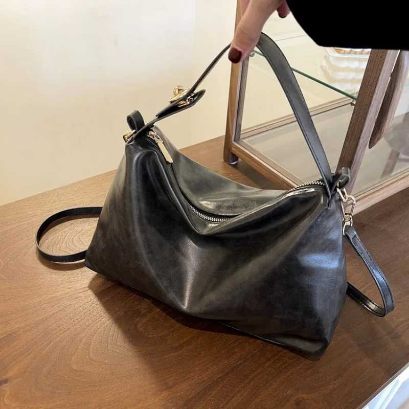 Elegant-durable 2025 New Ladies Luxury Brand Leather Crossbody Bag Famous Designer Popular Classic VintageW251106