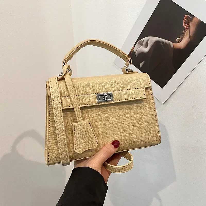 2025 Vintage Inspired Simple Crossbody Bag For Women With Trendy Letter And Elegant Leather FashionableW251107