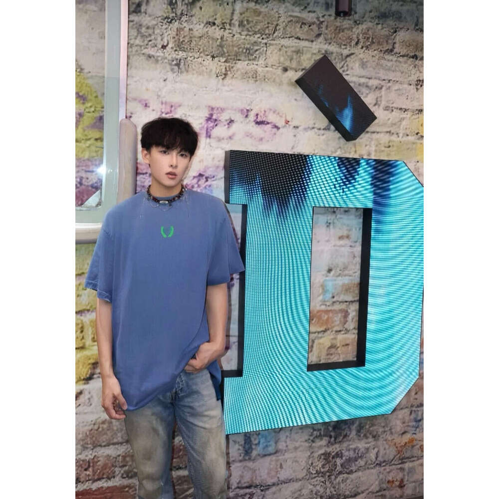 Letter Embroidery Casual Short Sleeved Men's And Women's High Street Retro Distressed Worn-Out Trendy T-Shirt