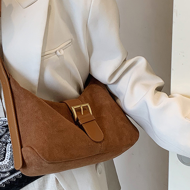 2025S Designer Women S Bag Women S Large Capacity New Autumn And Winter Niche Single Shoulder Crossbody Commuting Western Style Dumpling Bag