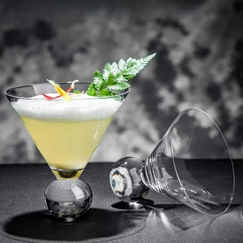 Japanese Style Martini Cup Beaded Short Foot Cocktail es Cups Creative Ball Bott Martini Cup Ju Cold Drink Cups H251107