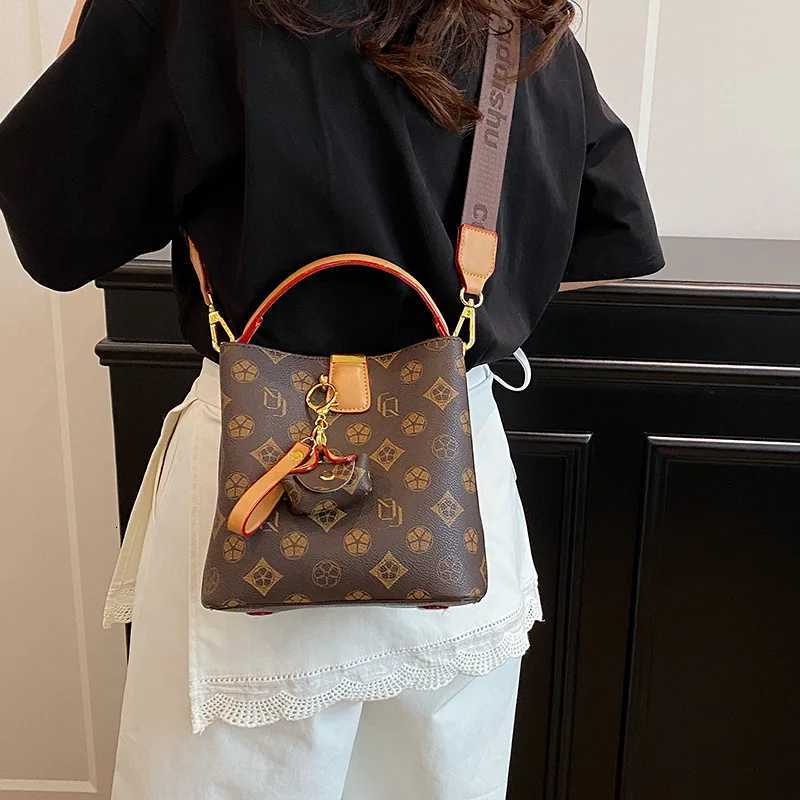 2025 Monogram Bucket Bag for Women Spacious Shoulder Purse Adjustable Crossbody Strap Work Commute Bag with Top HandleW251106