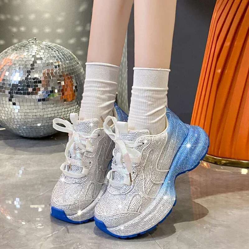 Designer Women's Lace Up Sneakers Shining Water Dia Leisure Outdoor Night Running Shoes Atos De Mujer