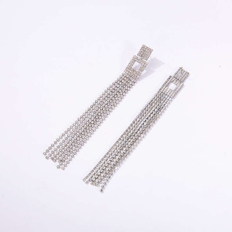 New Long Style Fashionable Personalized Retro Exquisite Premium Feeg hot Atmospheric Earrings