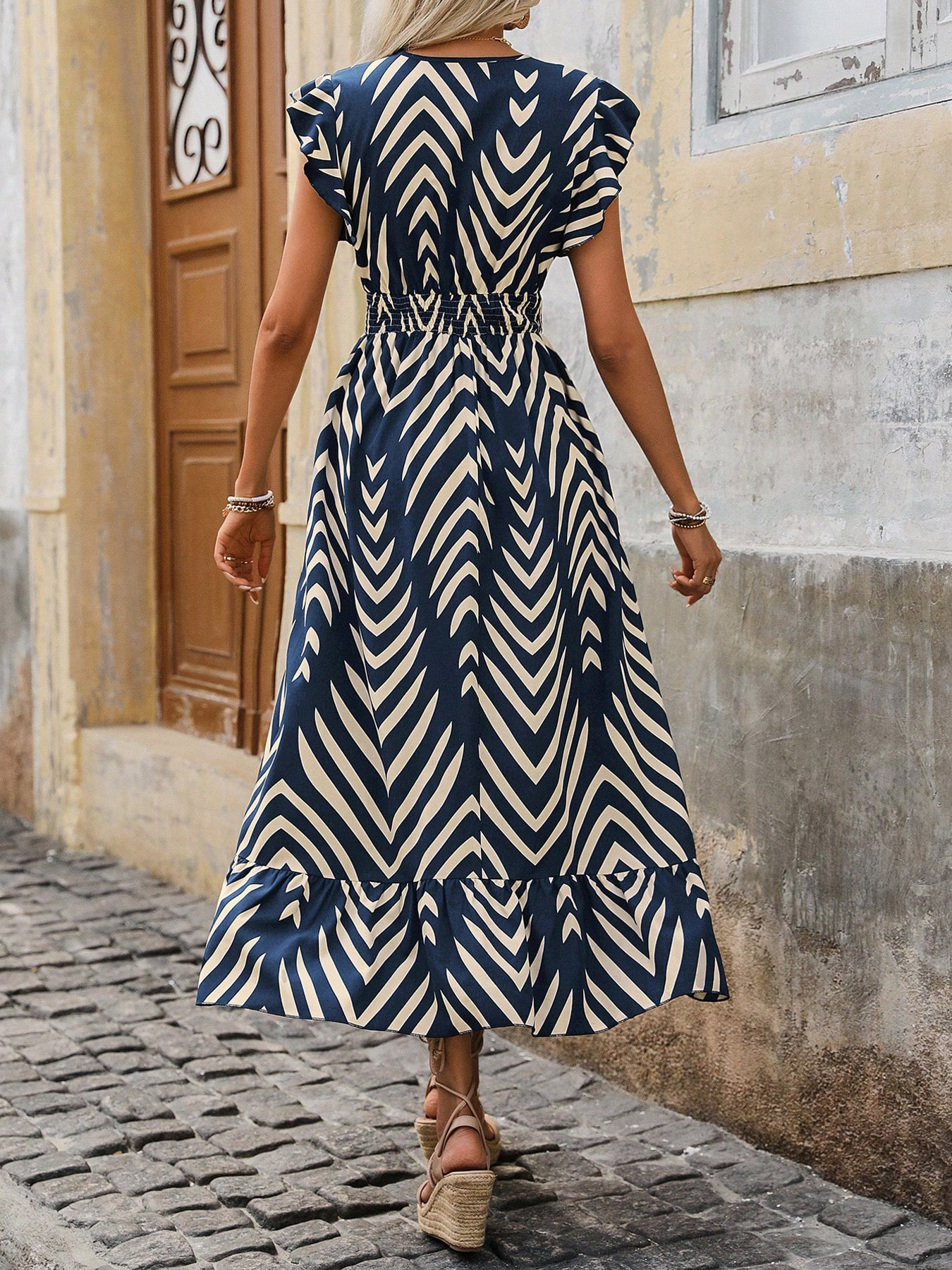 B43Chic Abstract Printed Suspender Long Dress for Ladies Modern European Cut A-Line Skirt