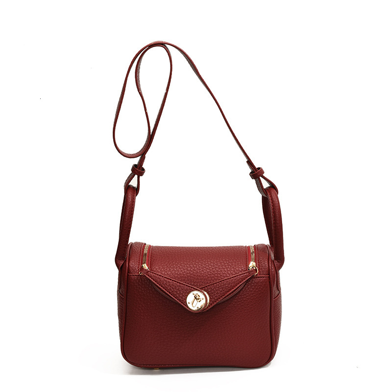 2025S Designer Women S Bag Advanced Texture For Women New Winter Fashion Shoulder Versatile Large Capacity Crossbody Bag